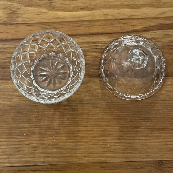 Vintage Diamond Cut Glass Covered Candy Trinket Dish - Picture 4 of 11